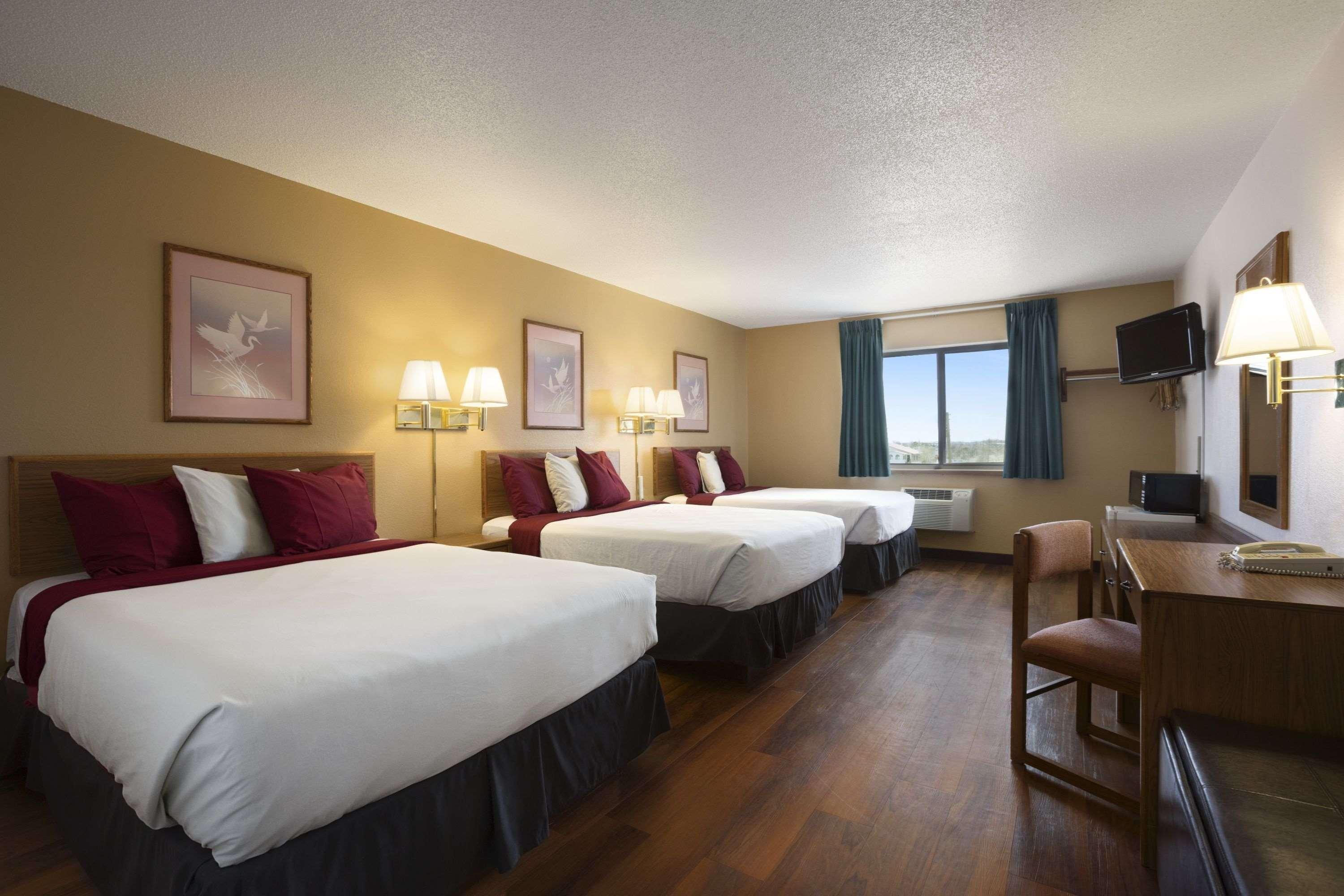 Super 8 By Wyndham Las Vegas Exterior foto